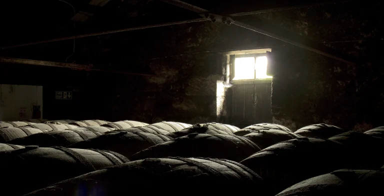 Cadenhead´s whisky distillery